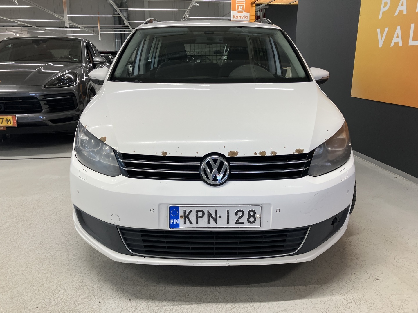 VOLKSWAGEN Touran 2011