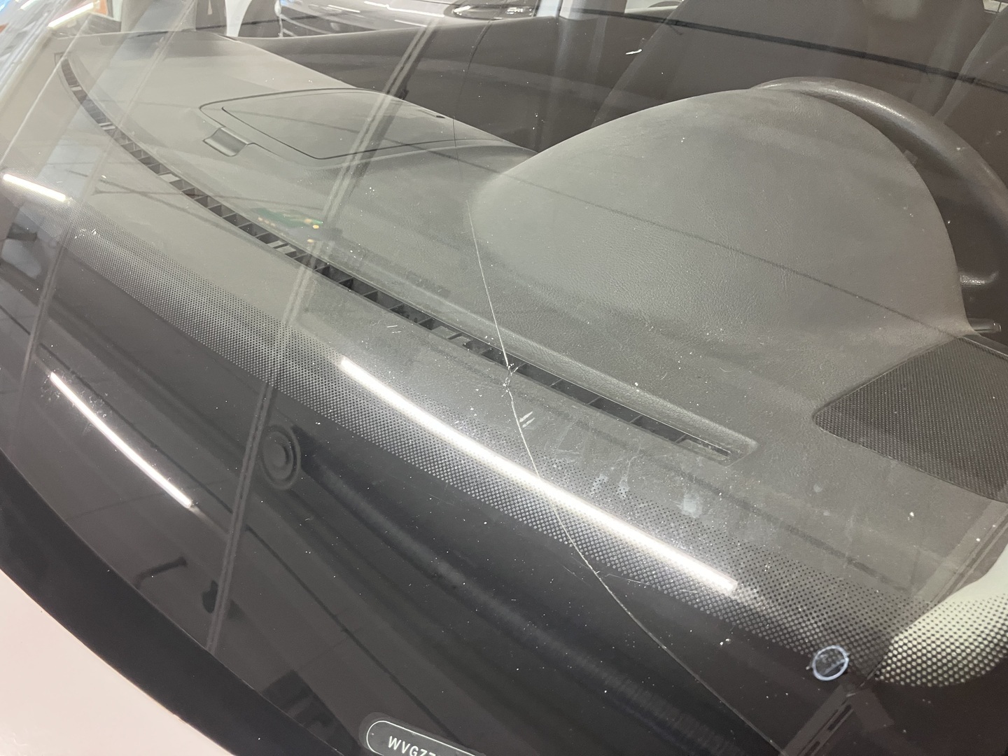 VOLKSWAGEN Touran 2011