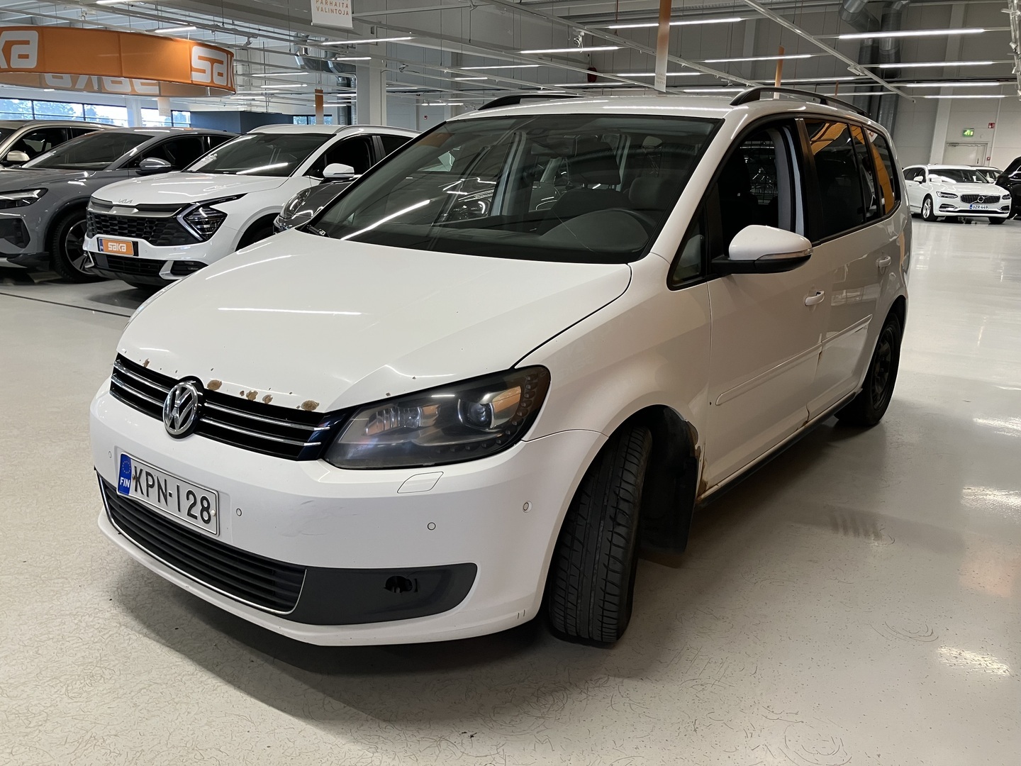 VOLKSWAGEN Touran 2011
