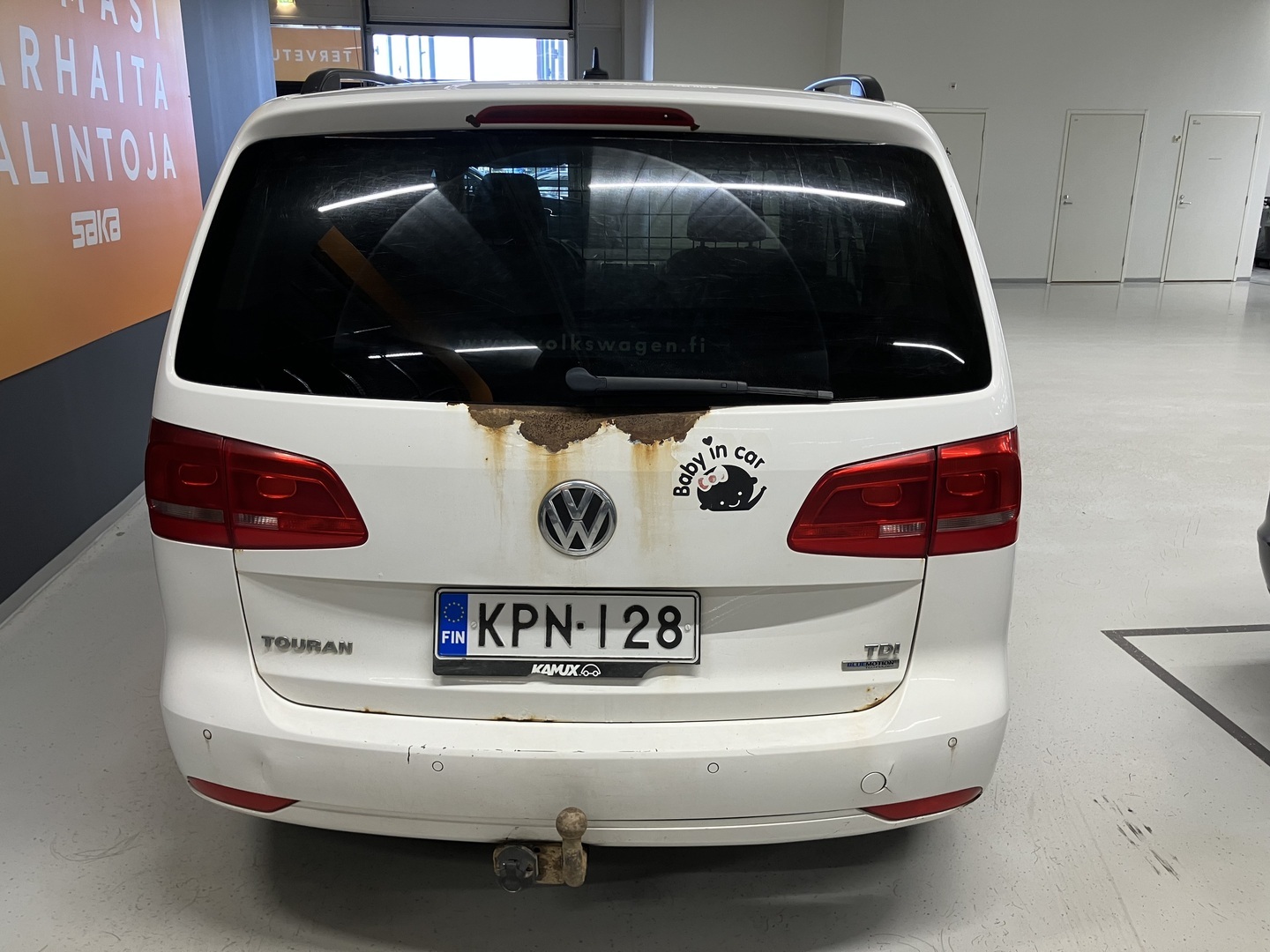 VOLKSWAGEN Touran 2011