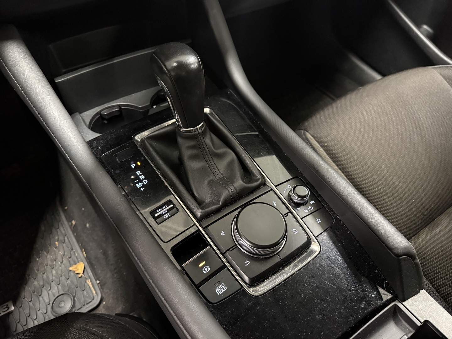 MAZDA 3 2020
