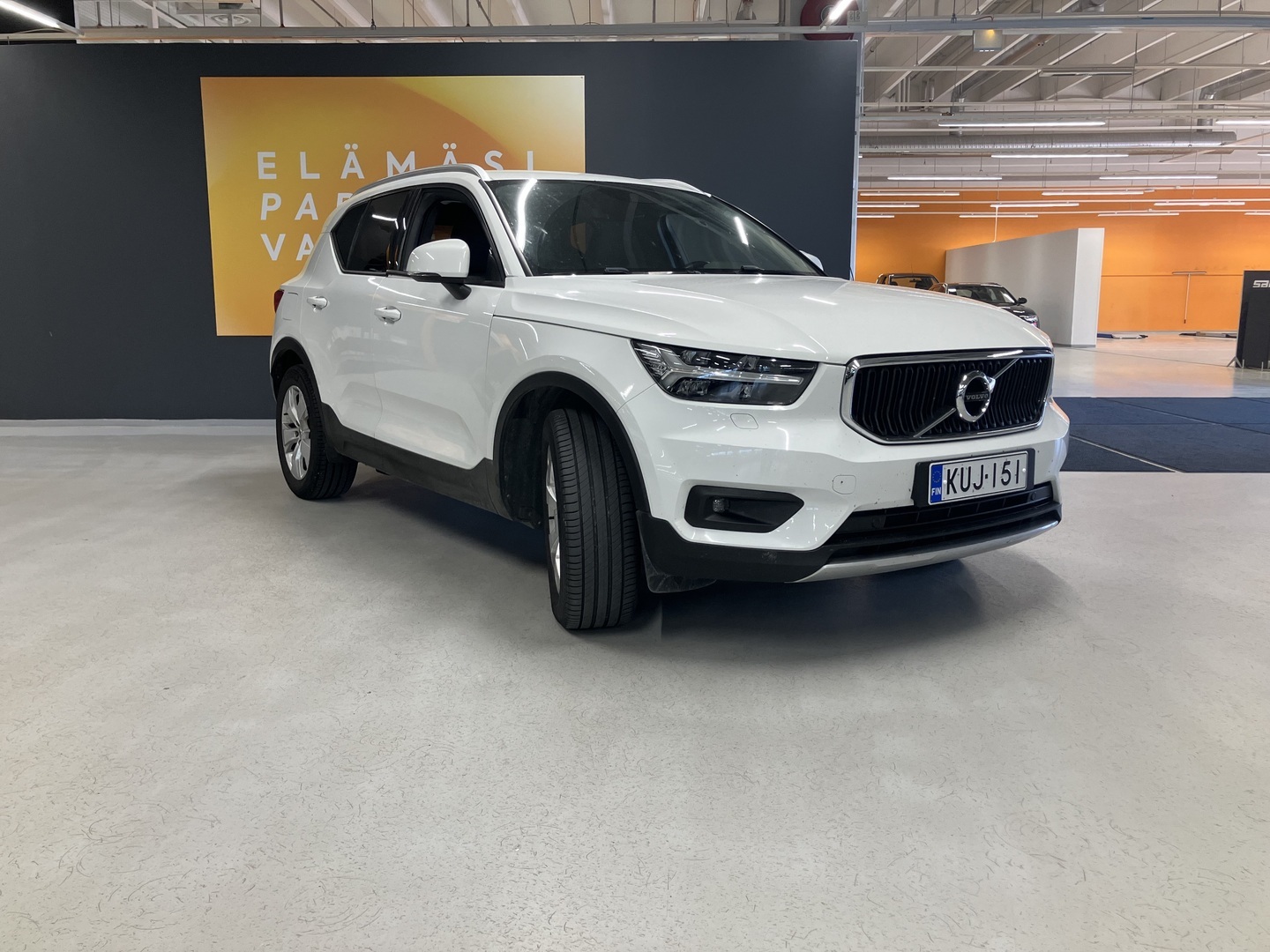 VOLVO XC40 2021