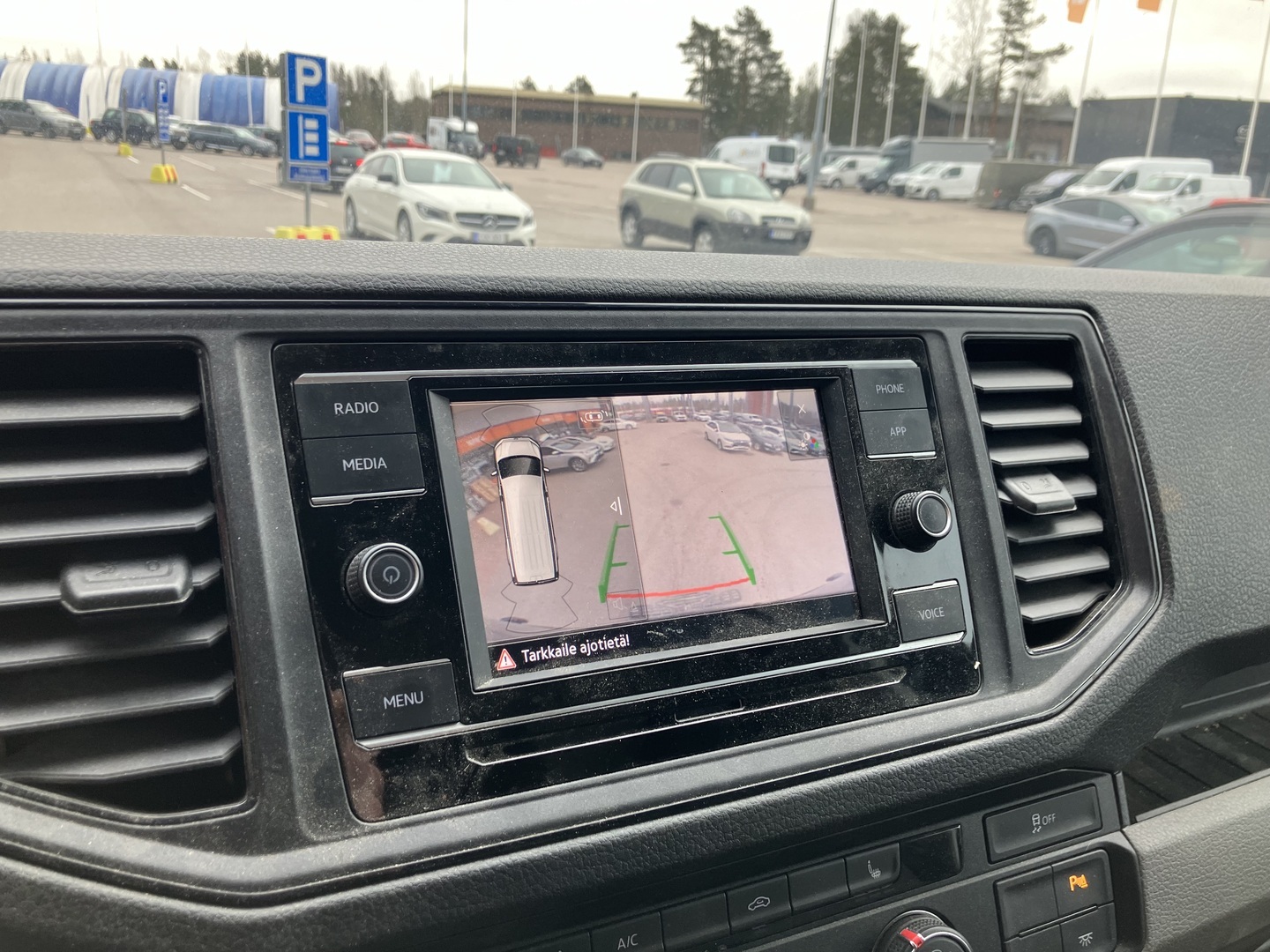 VOLKSWAGEN Crafter 2023