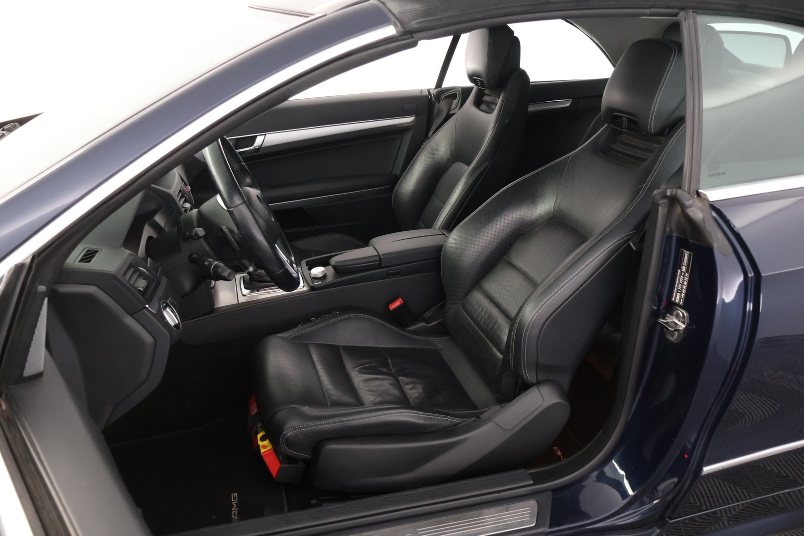 MERCEDES-BENZ E 2012