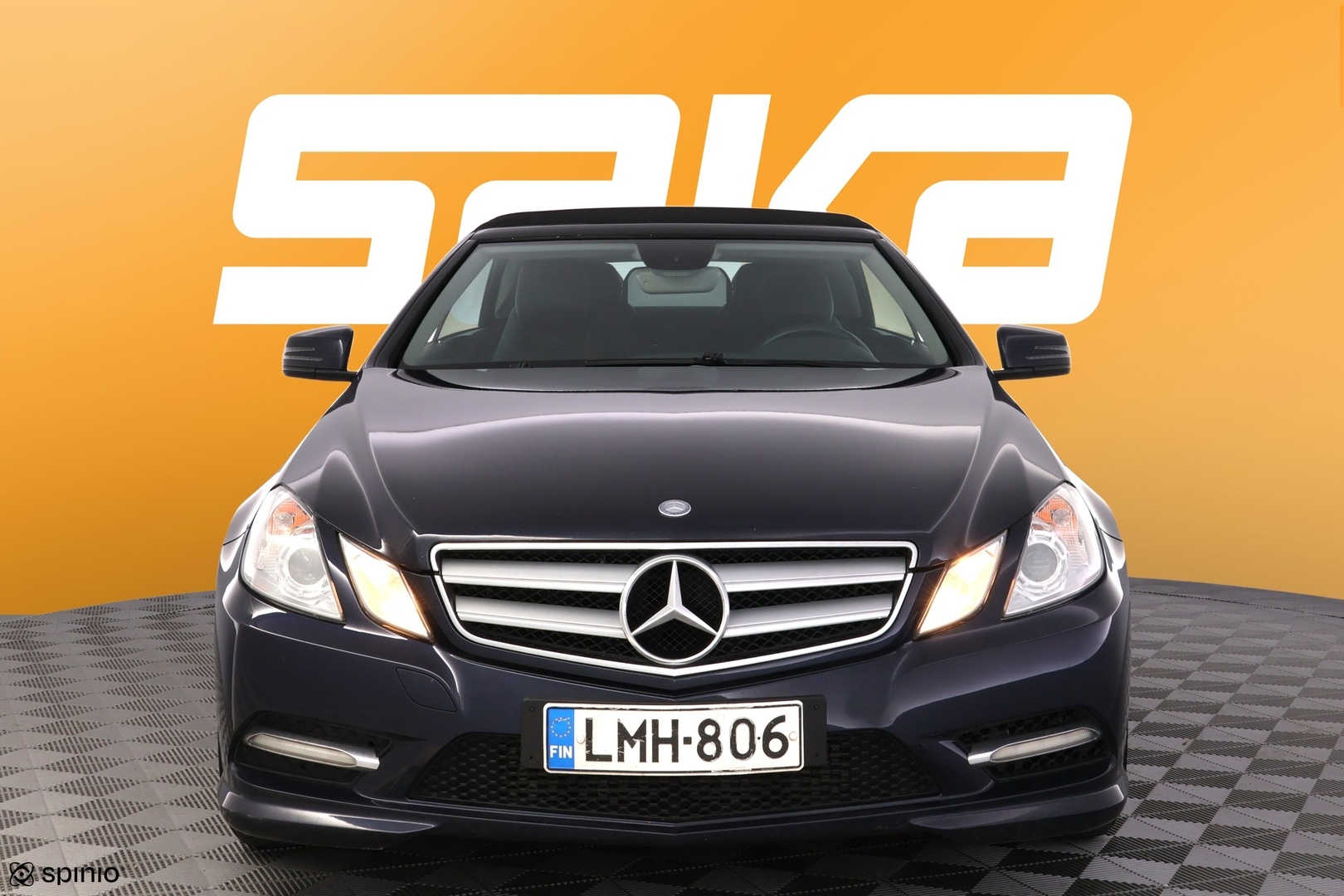 MERCEDES-BENZ E 2012