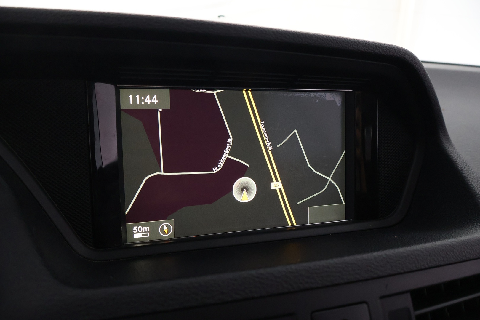 MERCEDES-BENZ E 2012