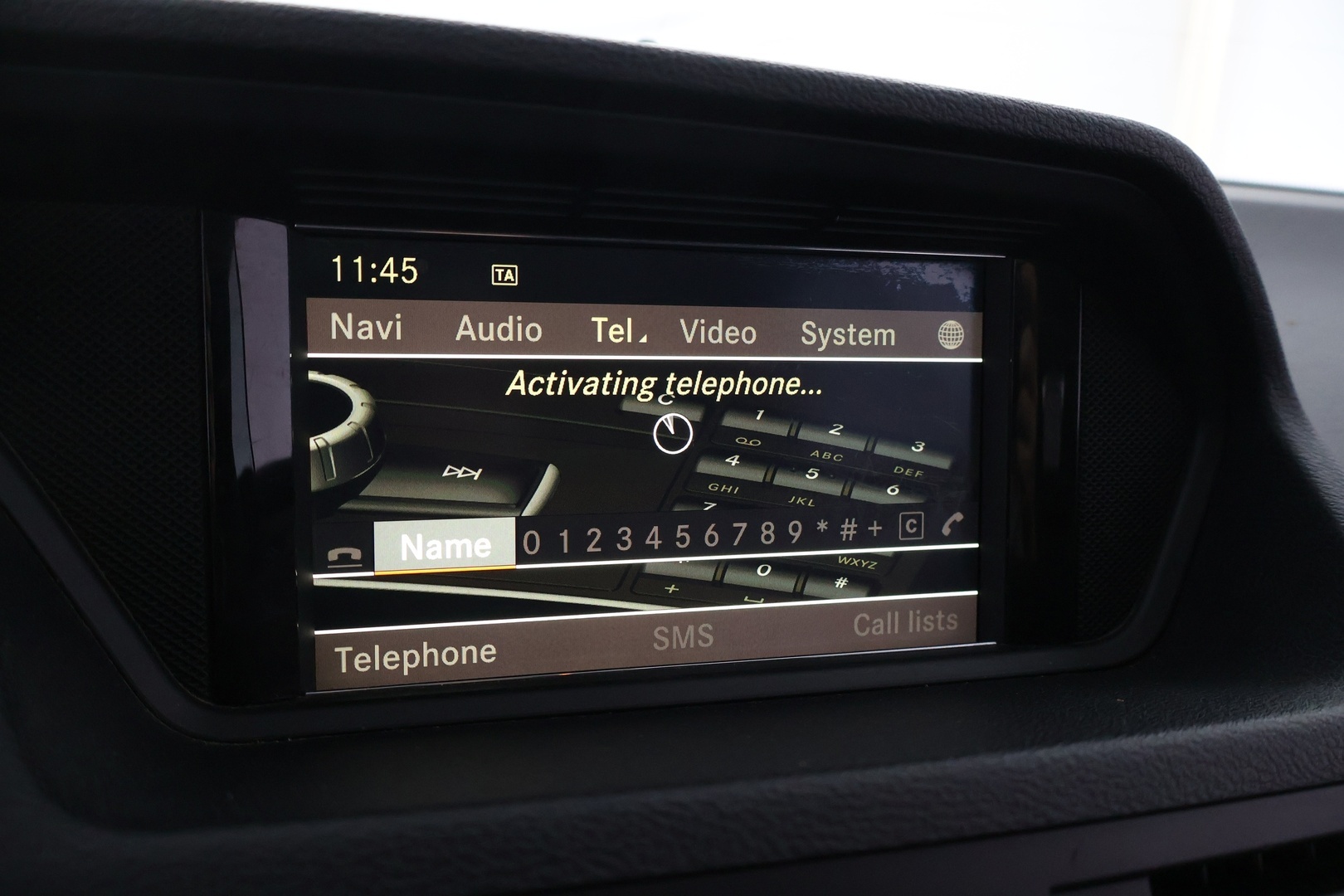 MERCEDES-BENZ E 2012