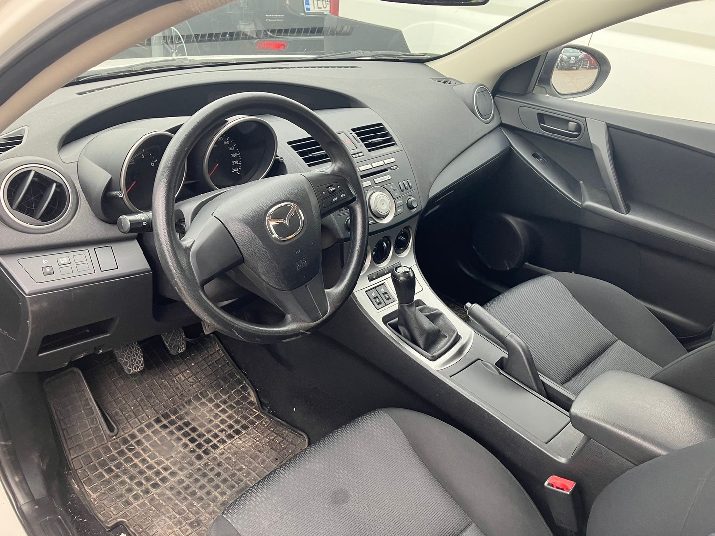 MAZDA Mazda3 2010
