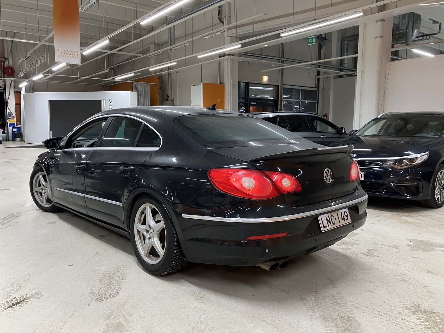 VOLKSWAGEN PASSAT CC 2011