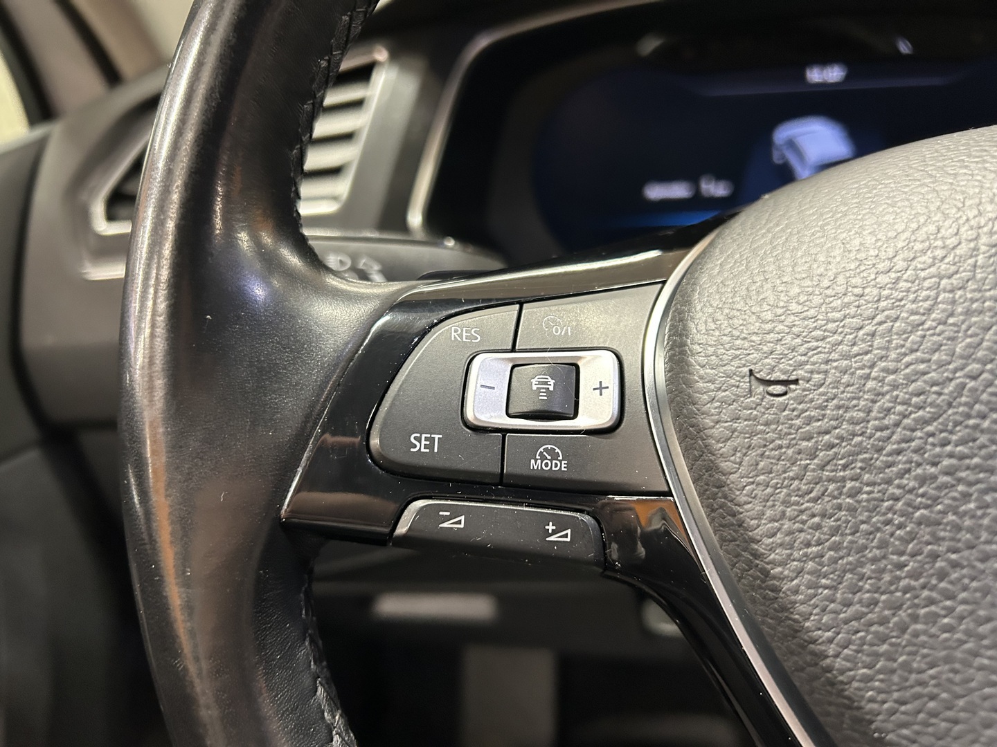 VOLKSWAGEN Tiguan 2017