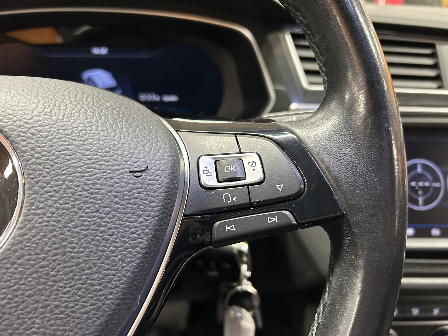 VOLKSWAGEN Tiguan 2017