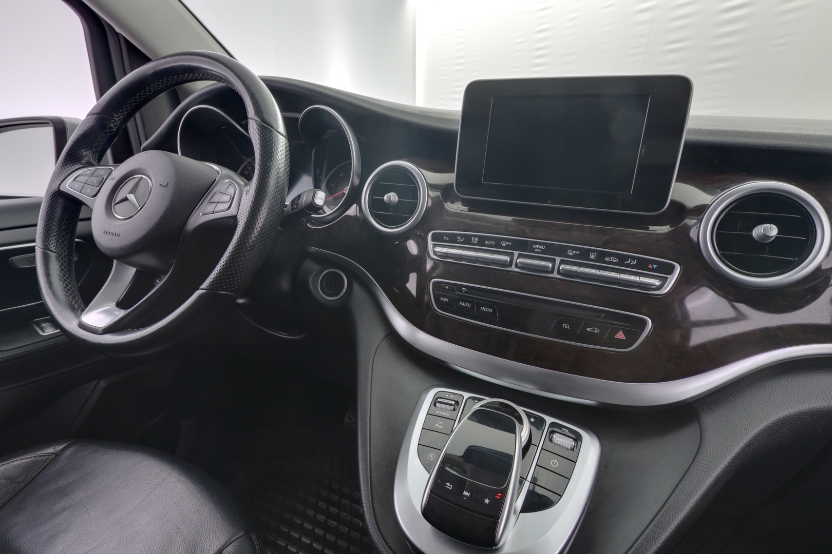 MERCEDES-BENZ V 2018