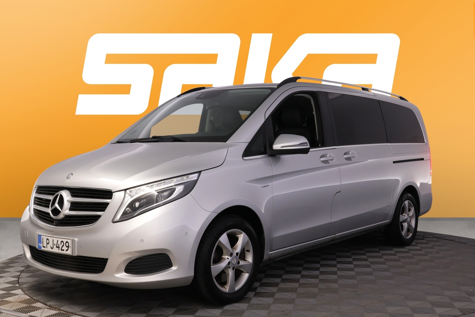 MERCEDES-BENZ V 2018
