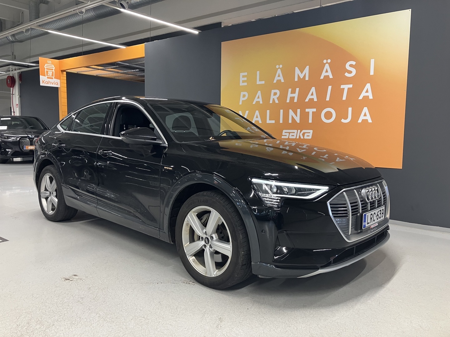 AUDI e-tron 2022