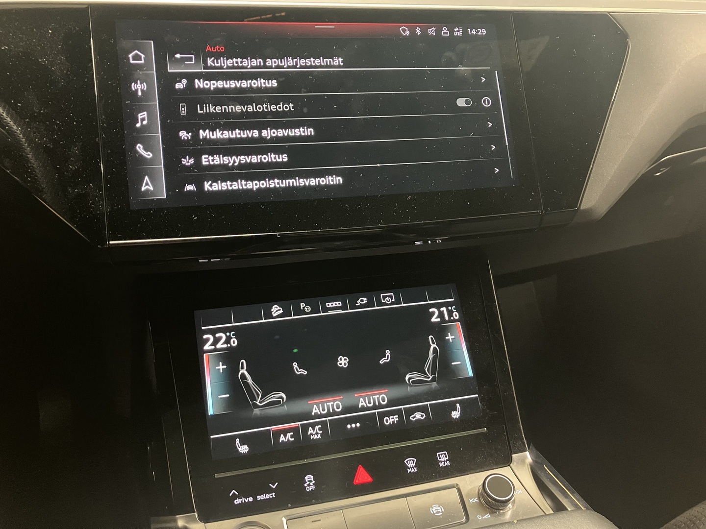 AUDI e-tron 2022