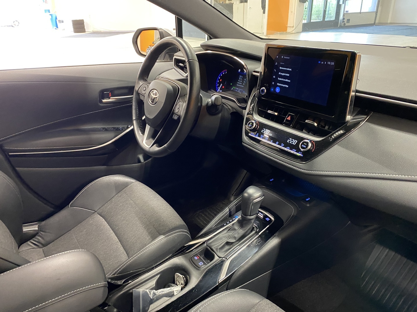 TOYOTA Corolla 2023