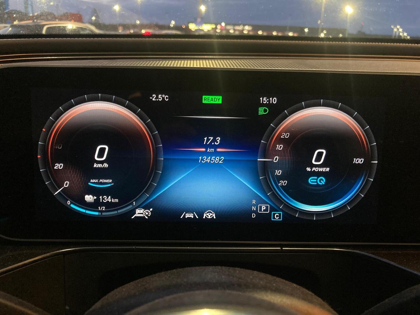 MERCEDES-BENZ EQC 2021