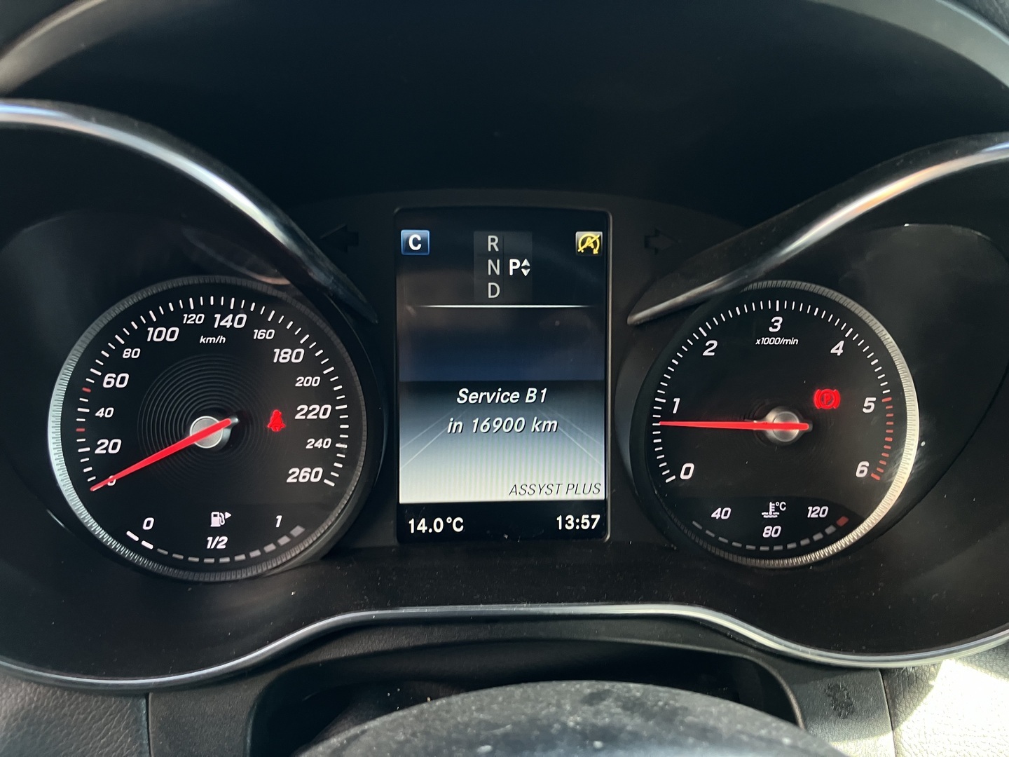 MERCEDES-BENZ GLC 2016