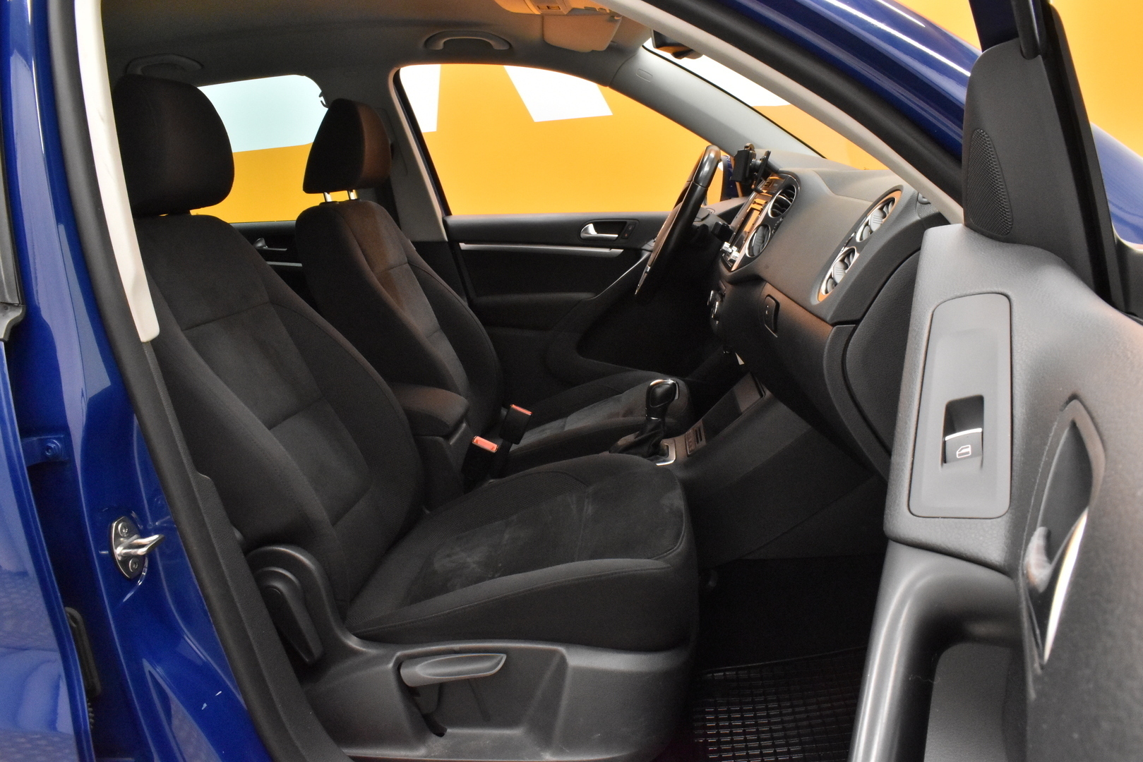 VOLKSWAGEN Tiguan 2013