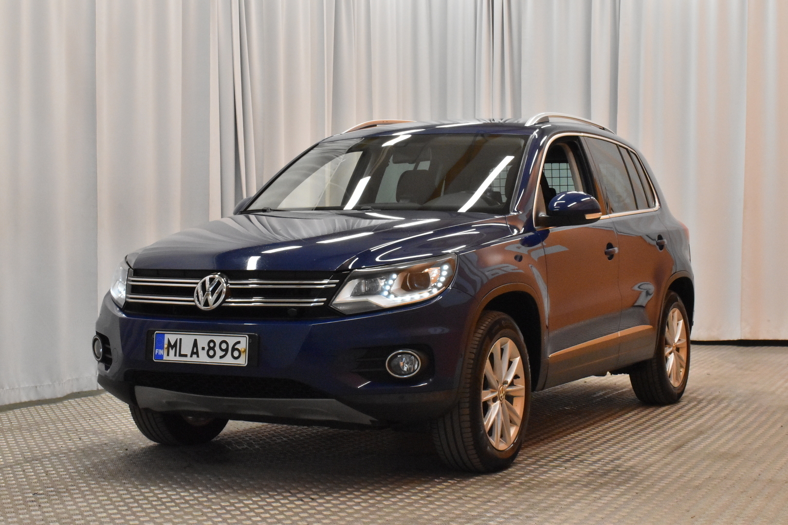 VOLKSWAGEN Tiguan 2013