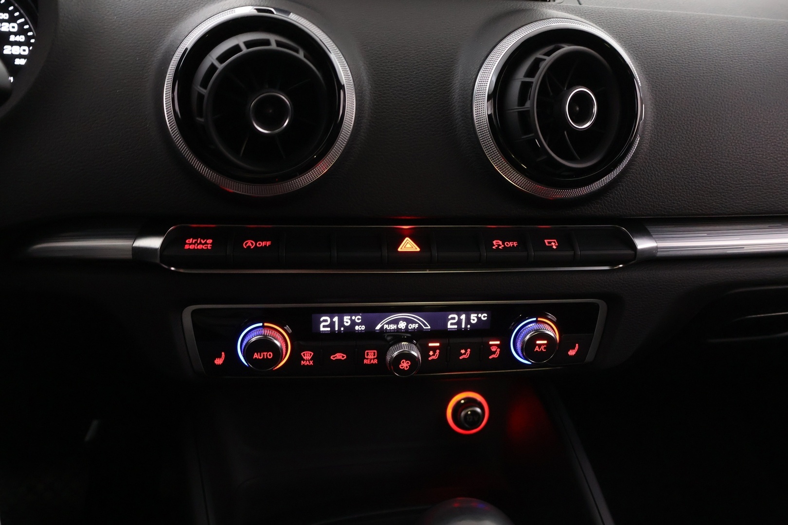 AUDI A3 2014