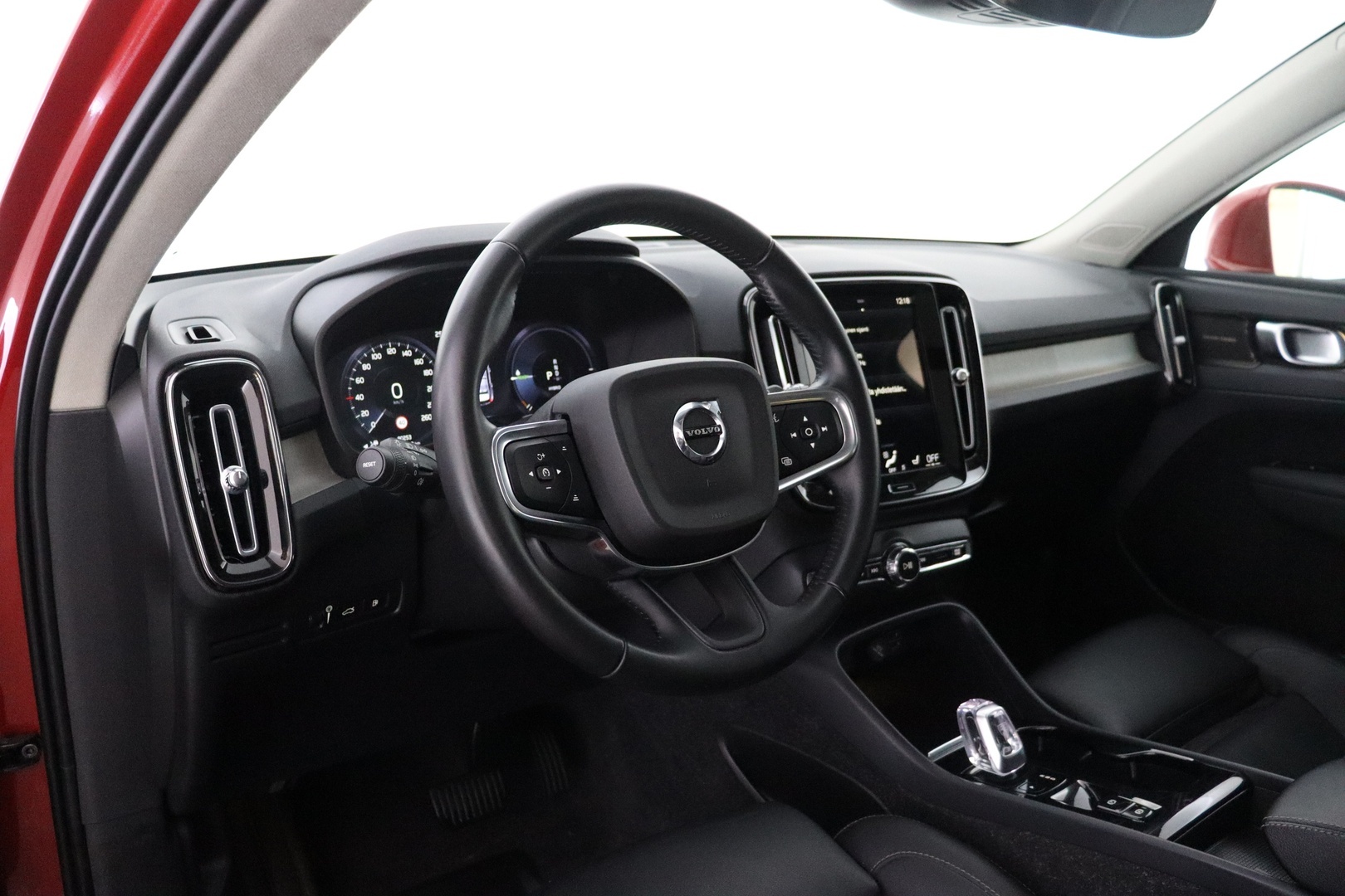 VOLVO XC40 2021