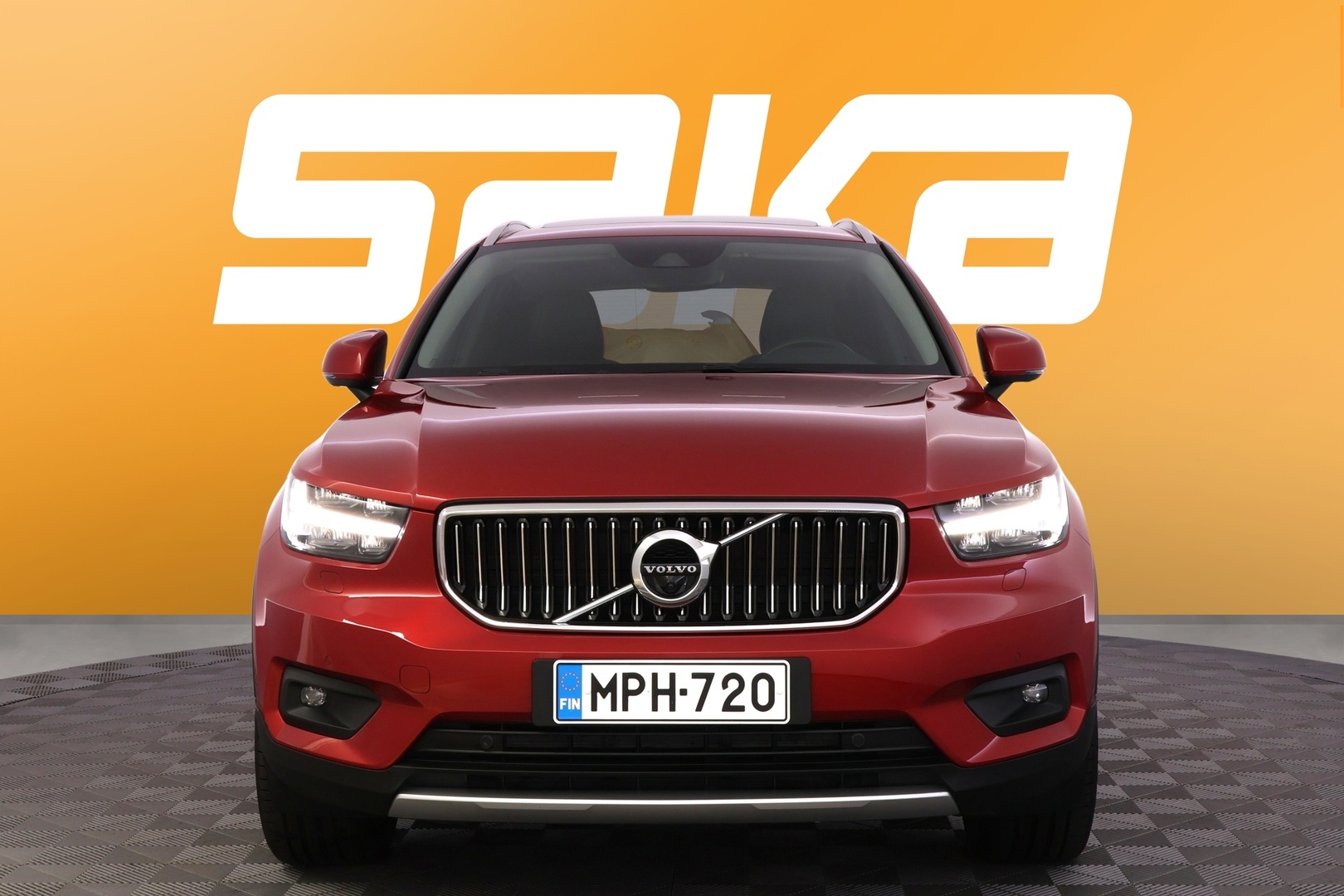 VOLVO XC40 2021