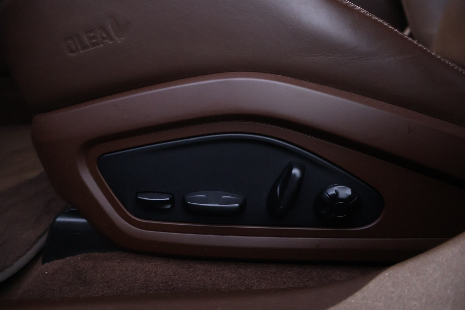 PORSCHE Taycan 2020