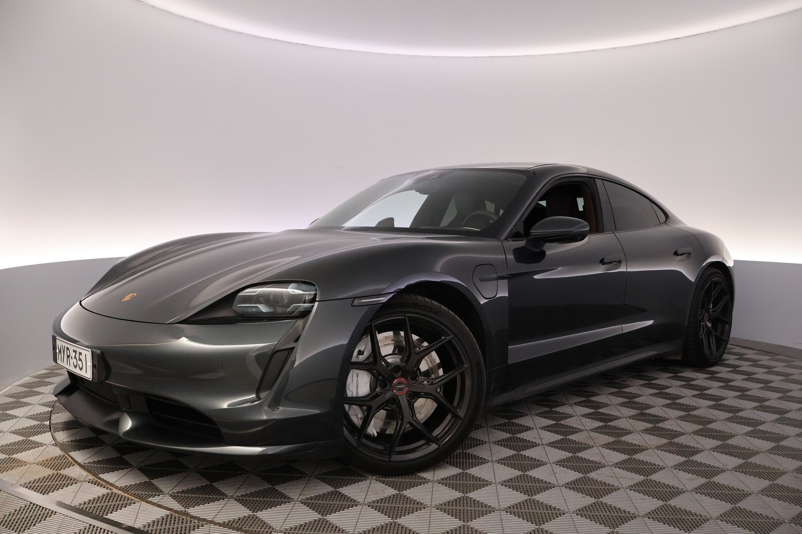 PORSCHE Taycan 2020