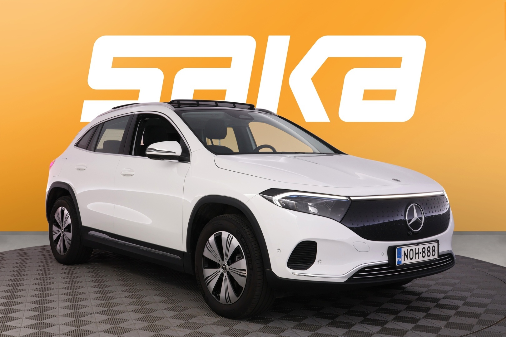 MERCEDES-BENZ EQA 2025