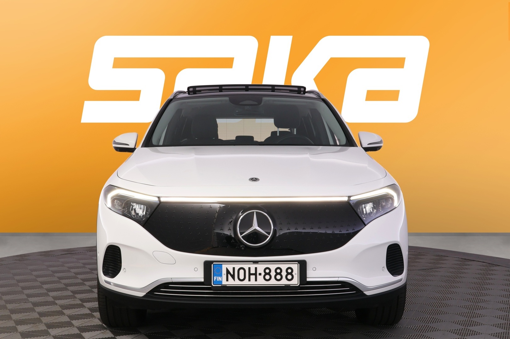 MERCEDES-BENZ EQA 2025