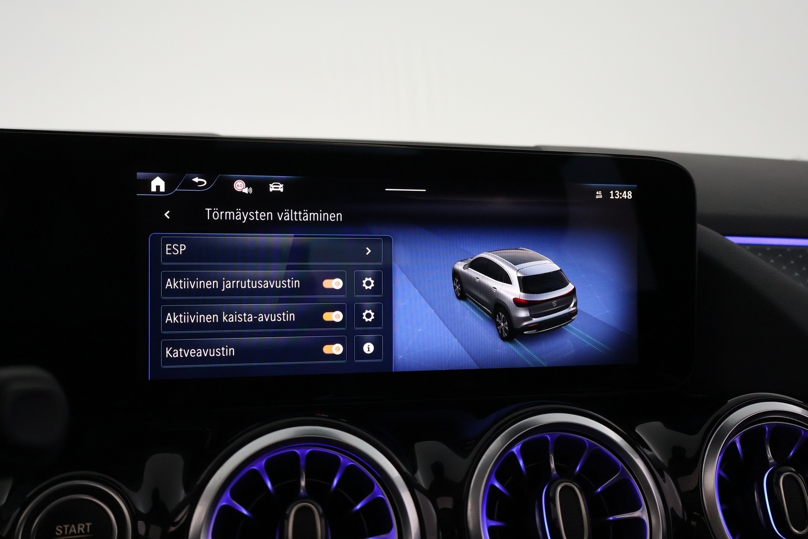 MERCEDES-BENZ EQA 2025
