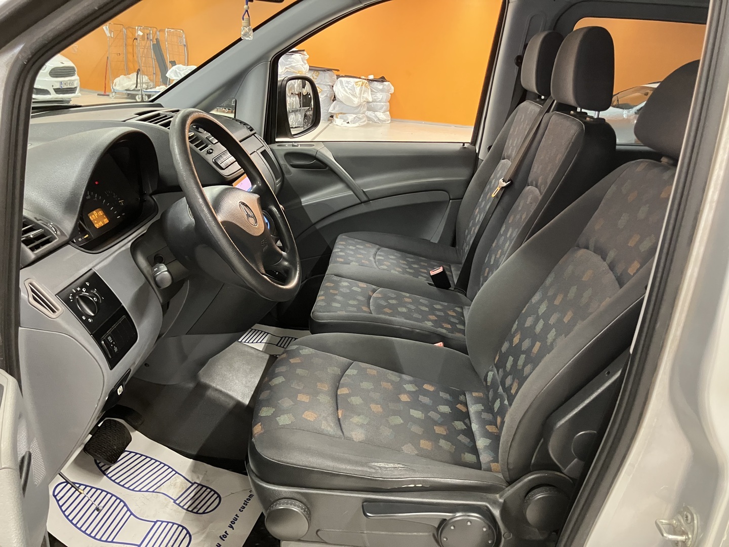 MERCEDES-BENZ Vito 2004