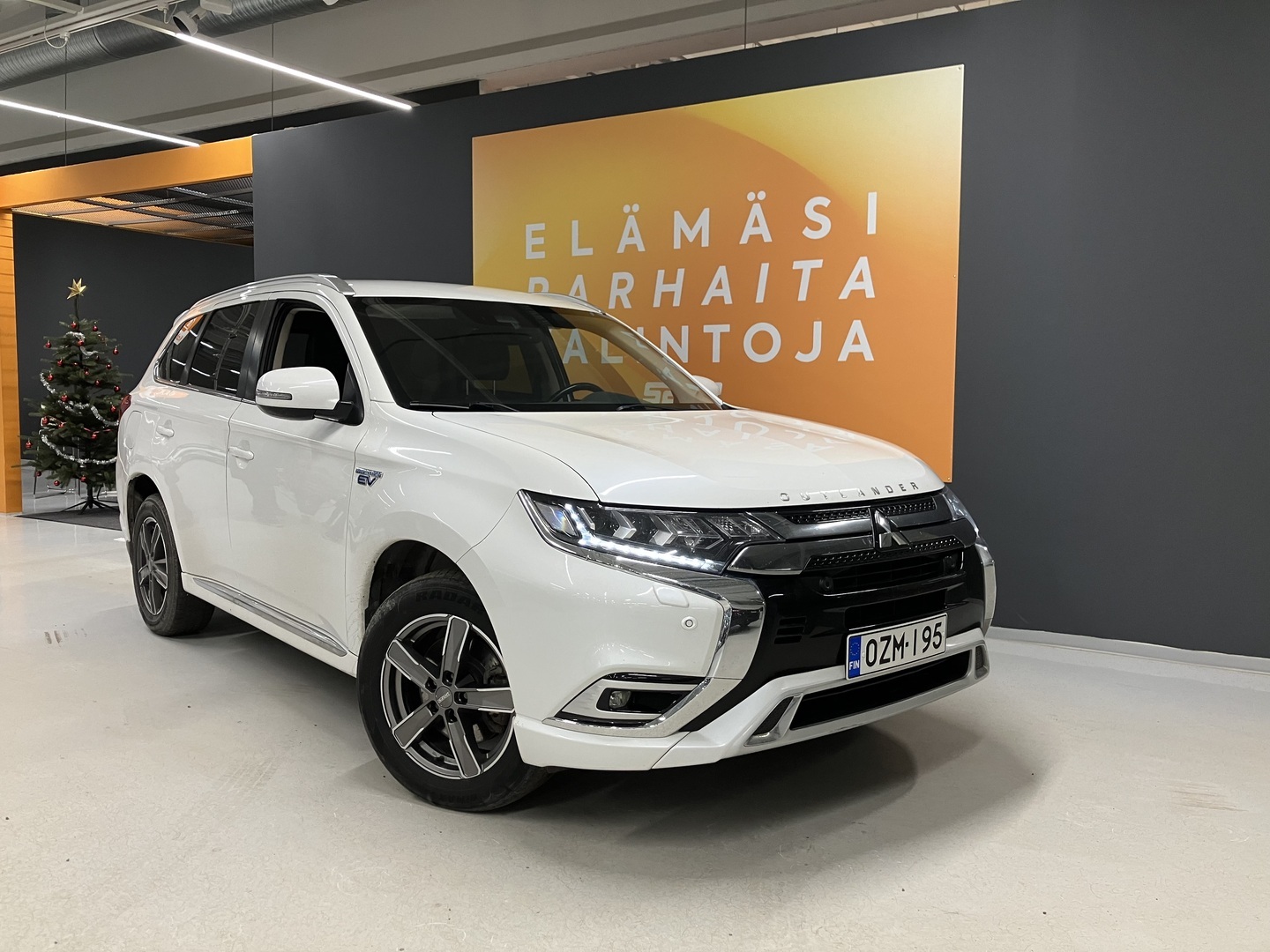 MITSUBISHI Outlander 2019