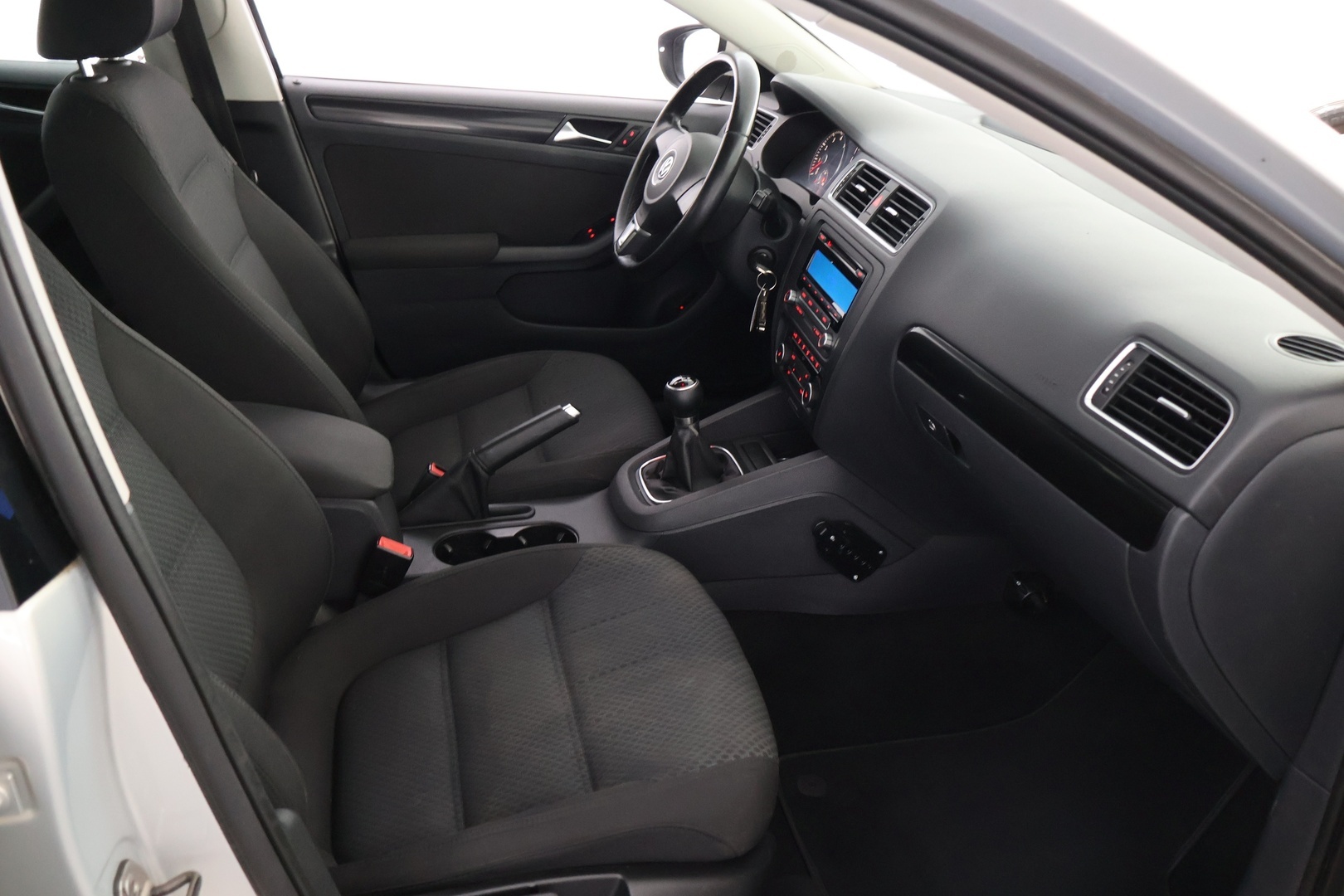 VOLKSWAGEN Jetta 2011