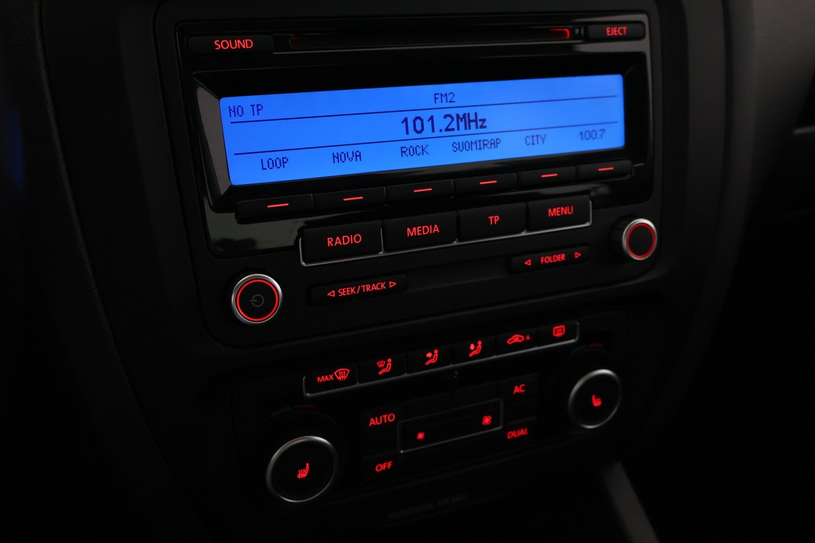 VOLKSWAGEN Jetta 2011