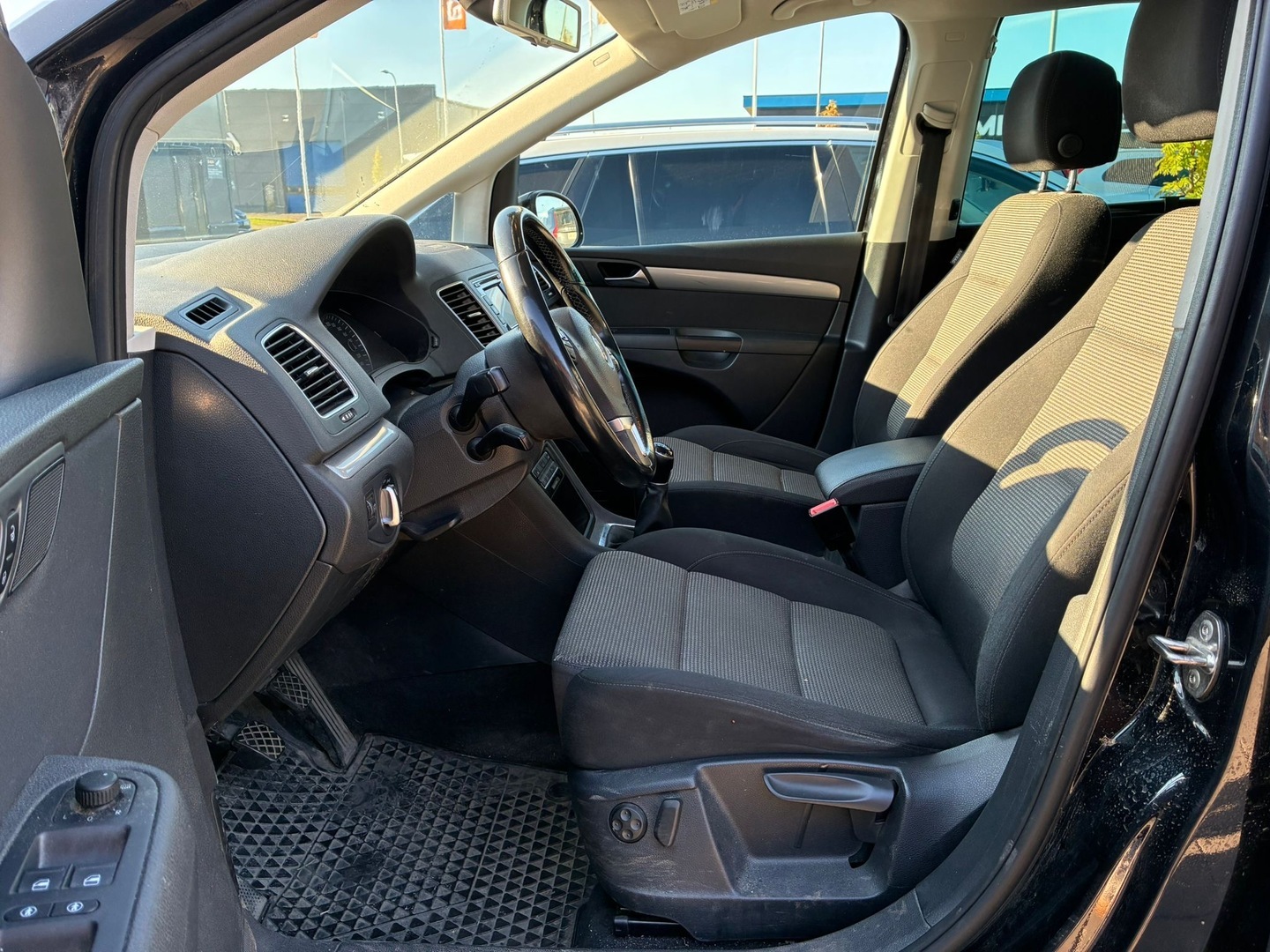 VOLKSWAGEN Sharan 2015