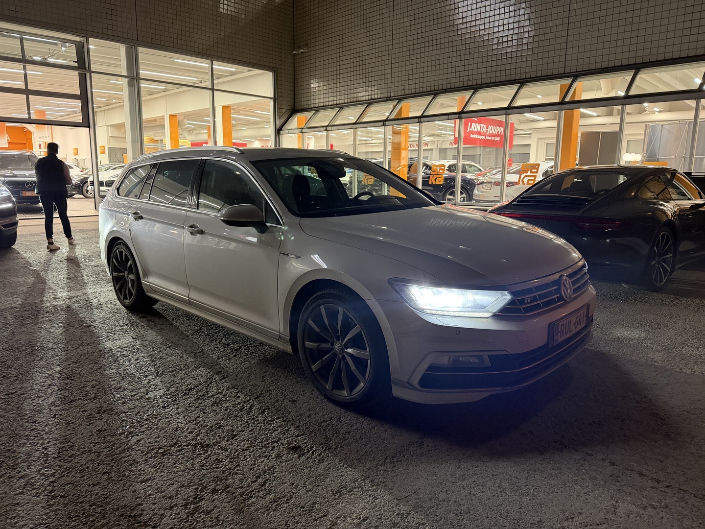 VOLKSWAGEN Passat 2018
