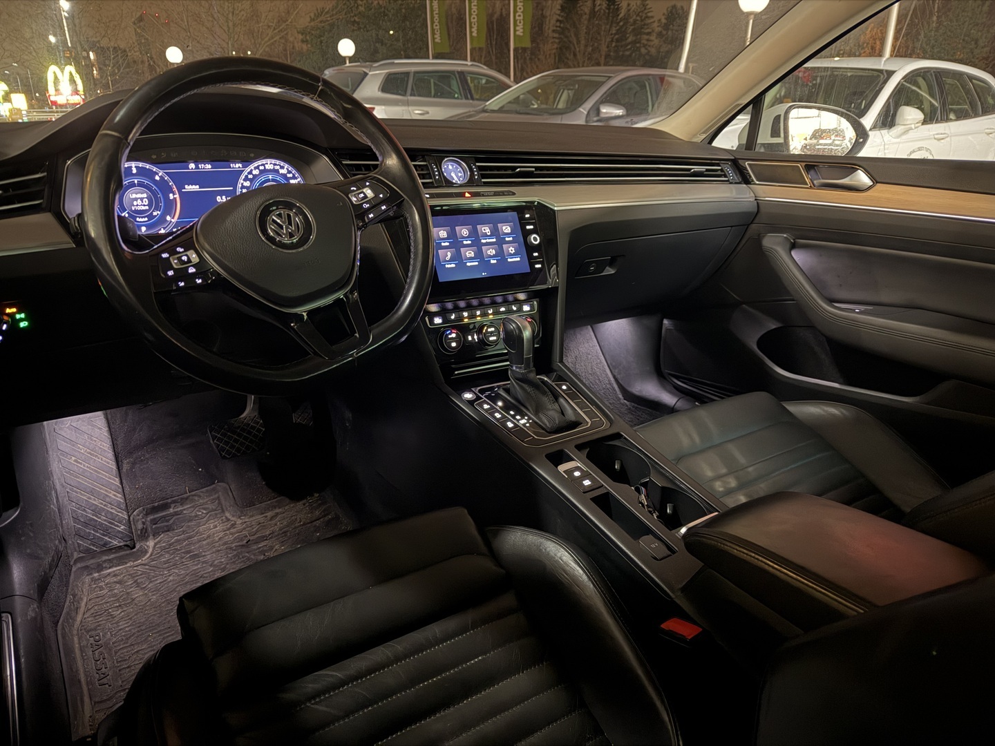 VOLKSWAGEN Passat 2018