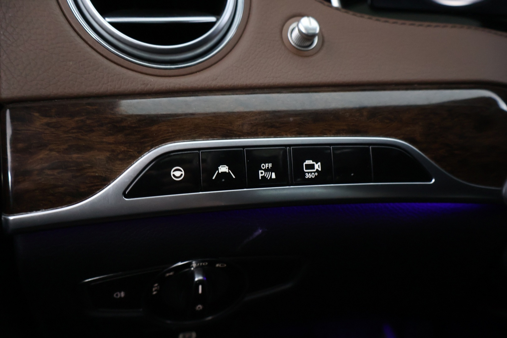 MERCEDES-BENZ S 2015