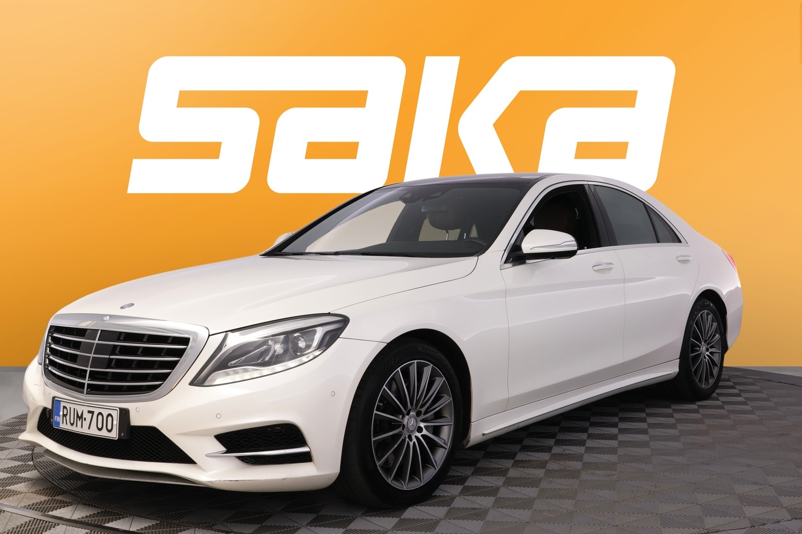 MERCEDES-BENZ S 2015