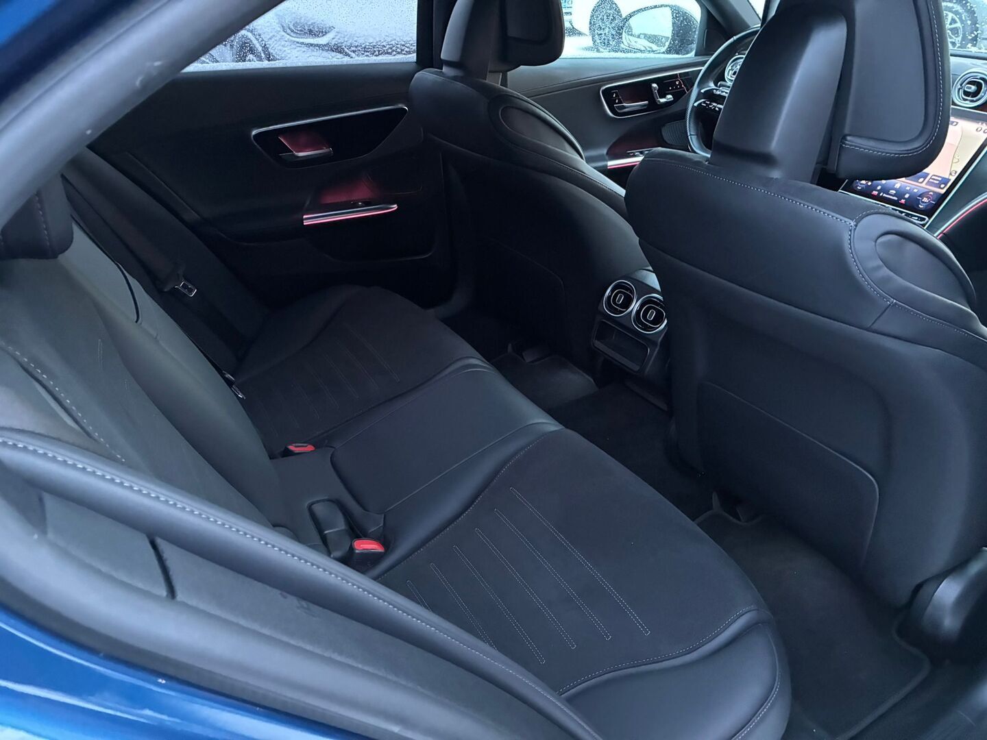 MERCEDES-BENZ C 2023