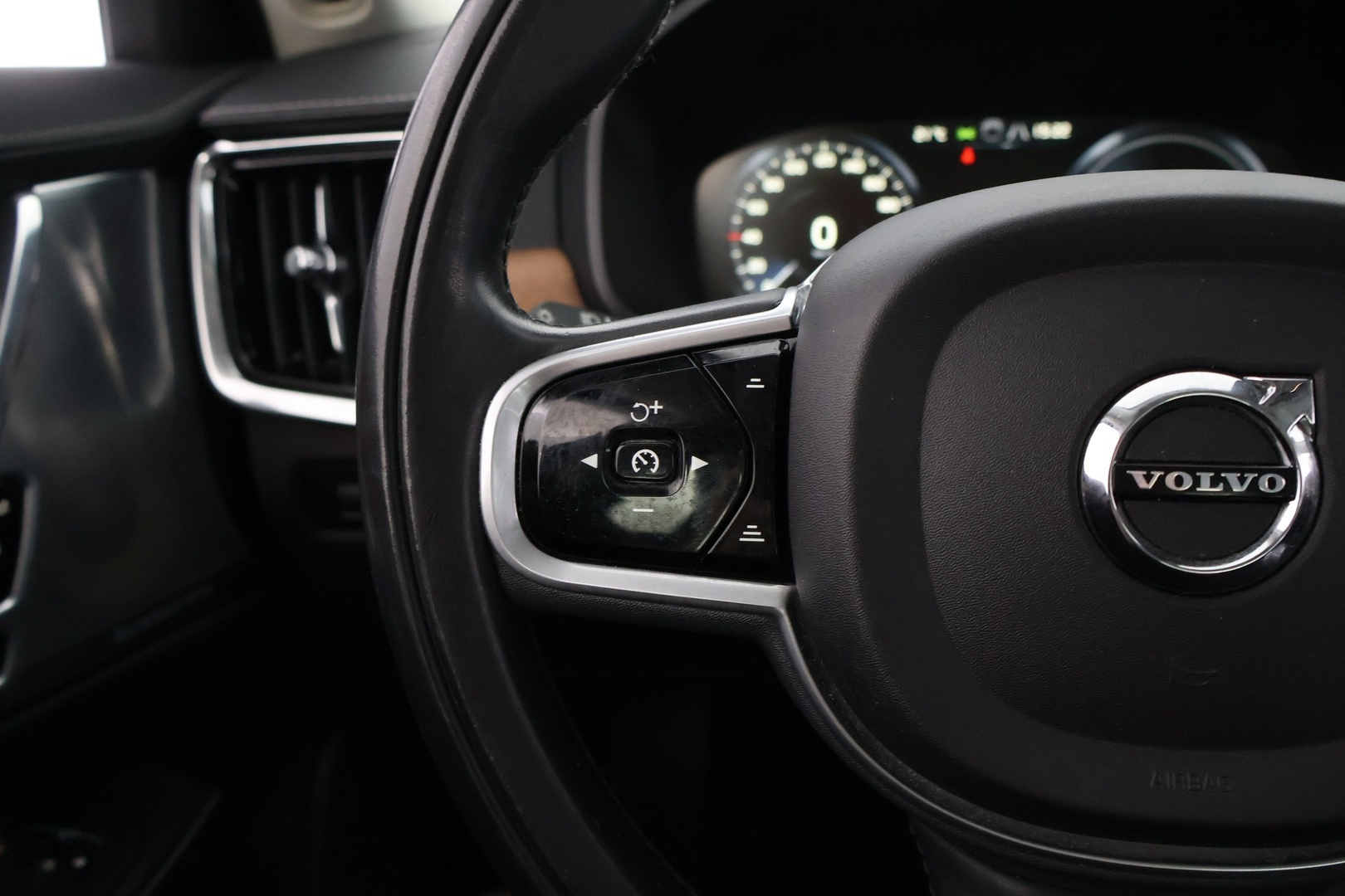 VOLVO S90 2018