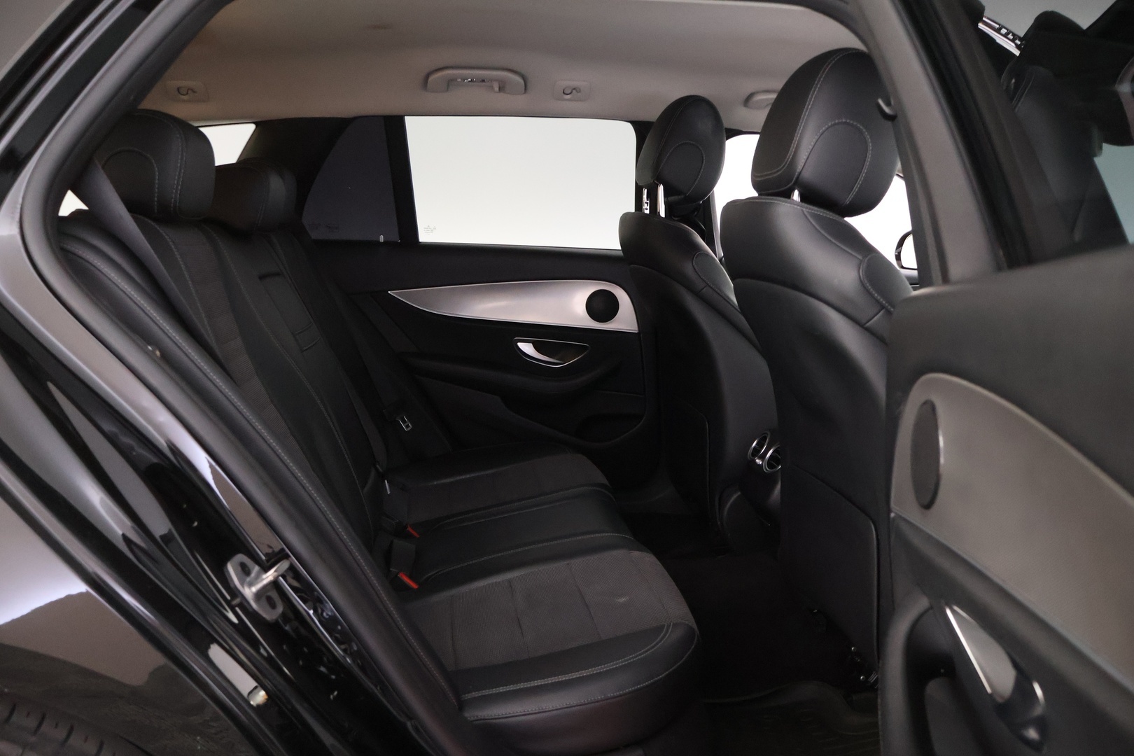 MERCEDES-BENZ E 2019