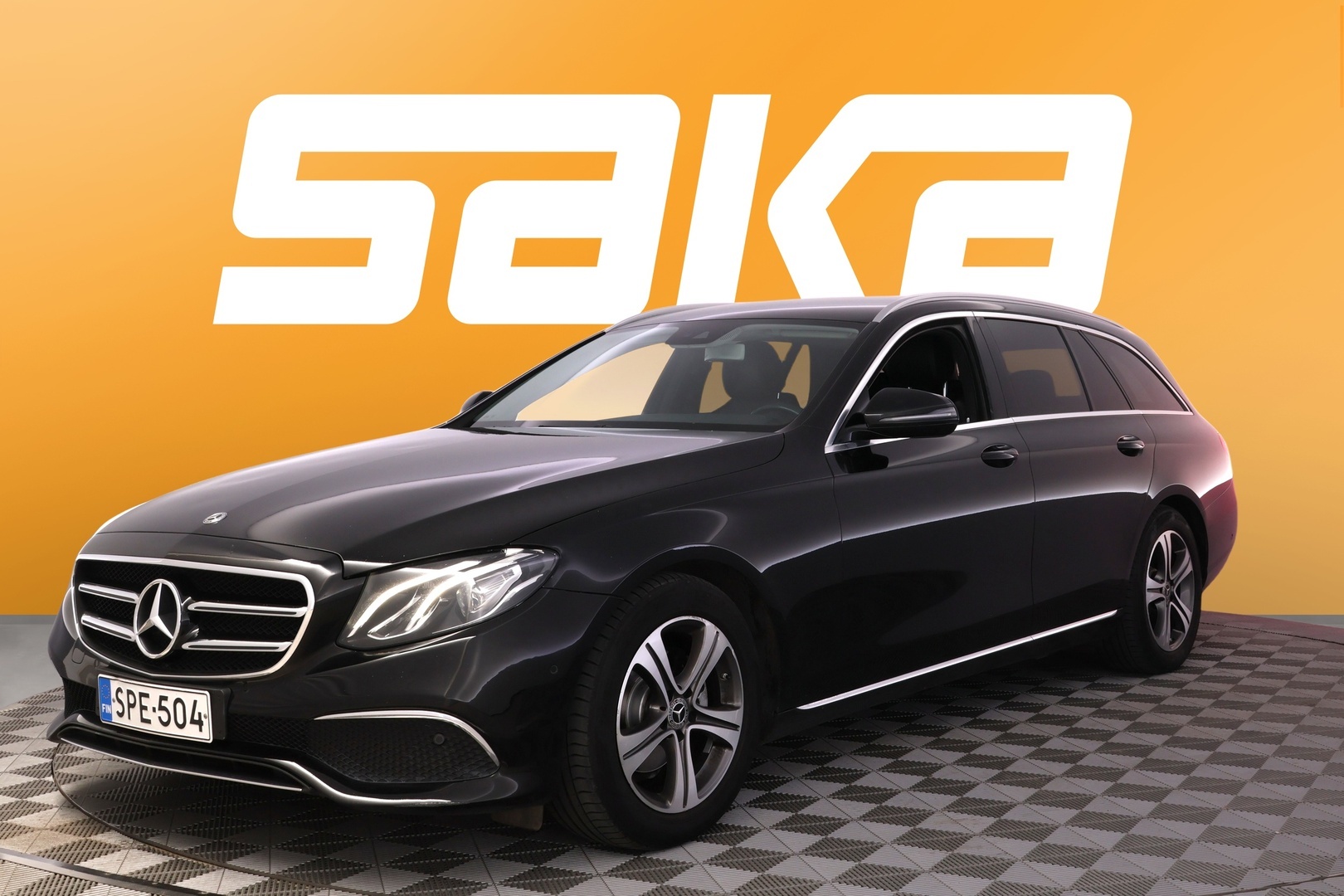 MERCEDES-BENZ E 2019