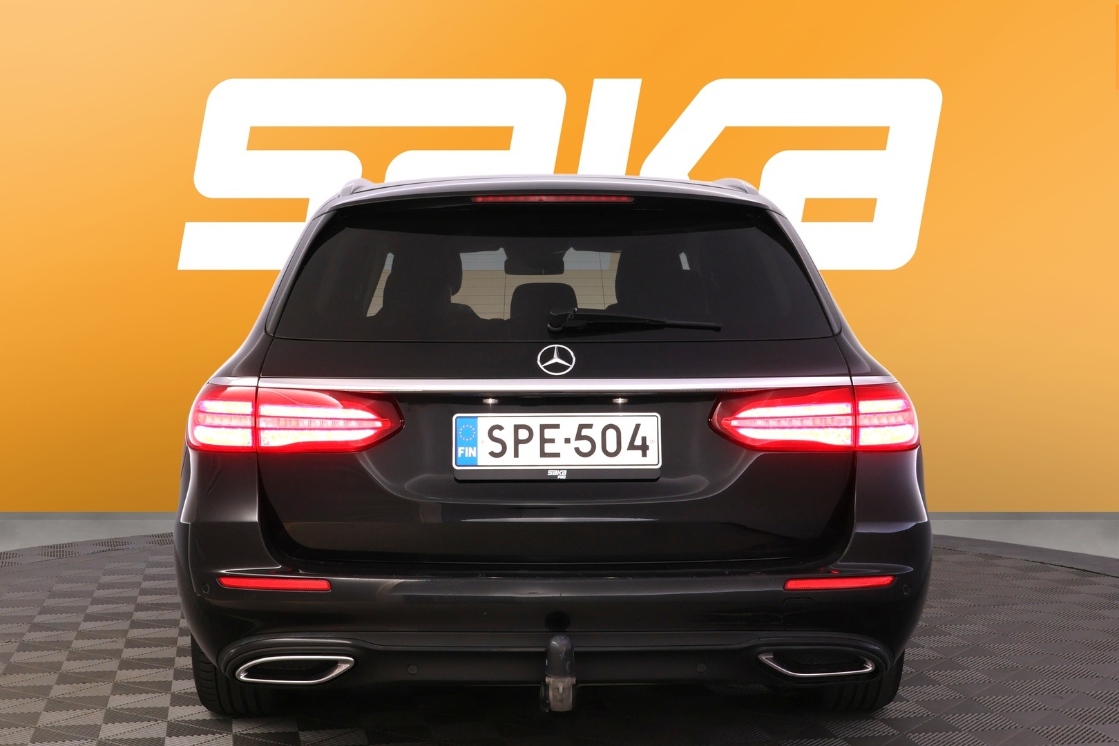 MERCEDES-BENZ E 2019