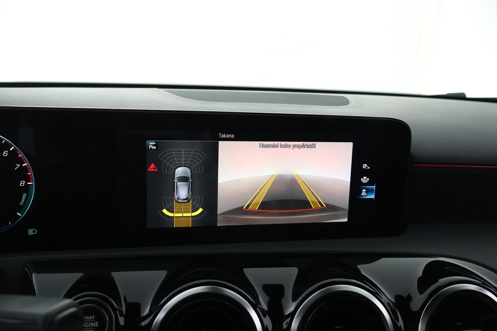 MERCEDES-BENZ A 2021