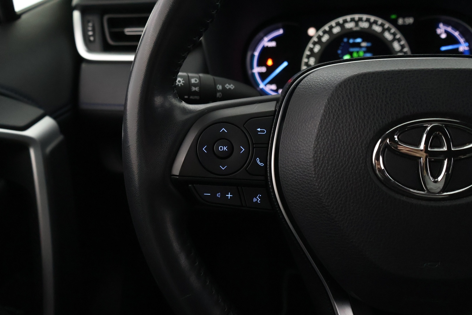 TOYOTA RAV4 2020