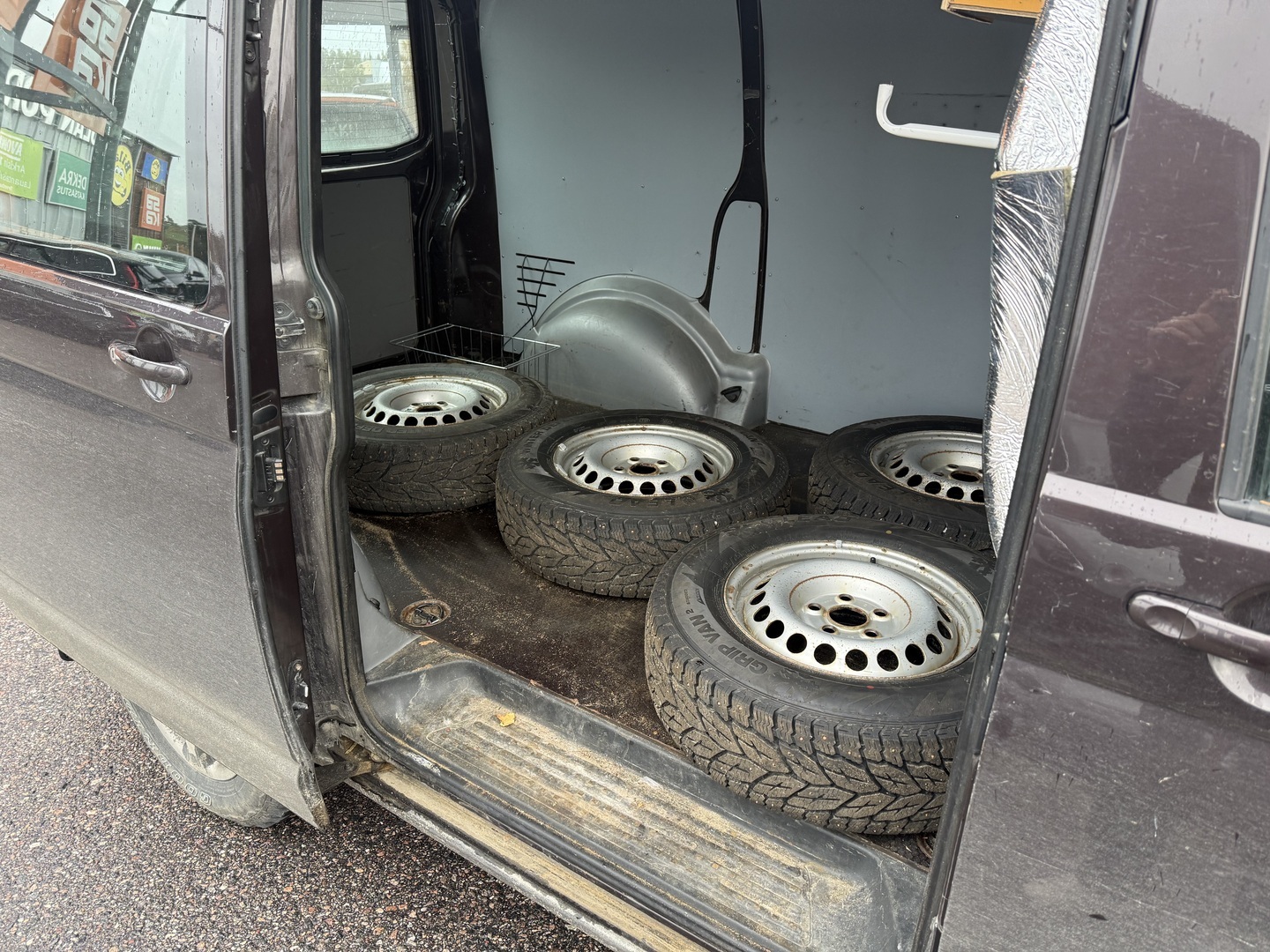 VOLKSWAGEN Transporter 2012