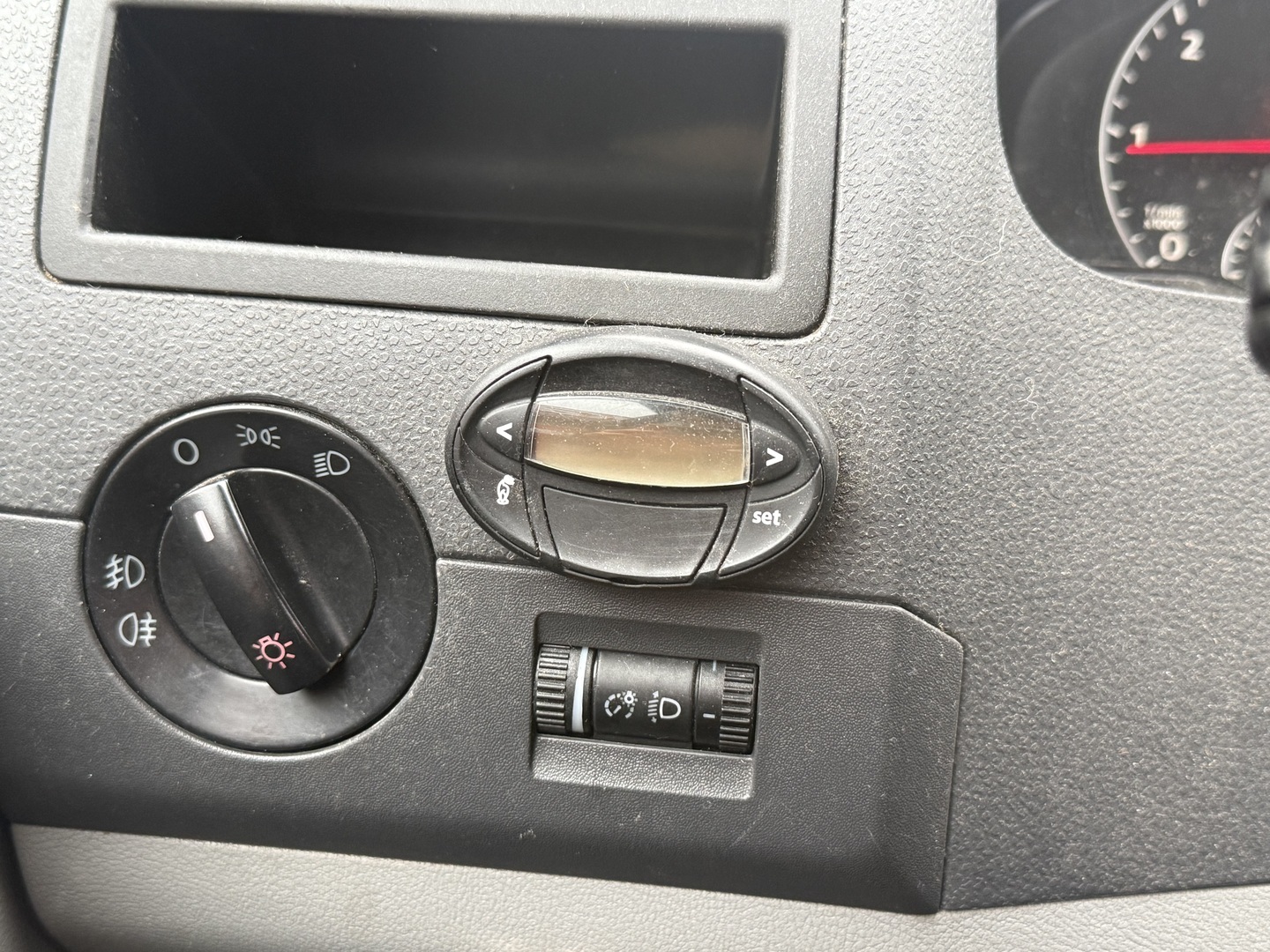 VOLKSWAGEN Transporter 2012